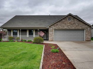 1210 Ashwood Dr, Auburn, IN