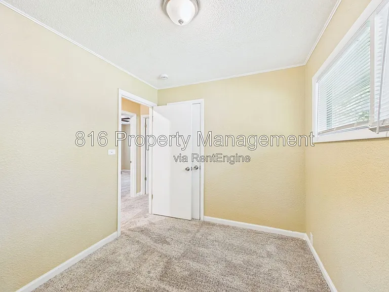 7702 E 112th Ter — Photo 19