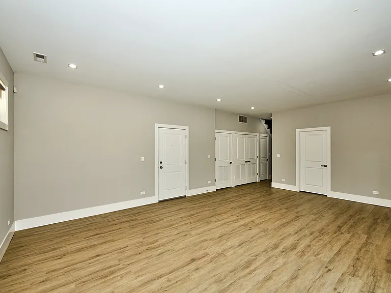1752 W 18th Pl #1S — Photo 11