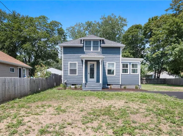 39 Fuller St, Warwick, RI 02889