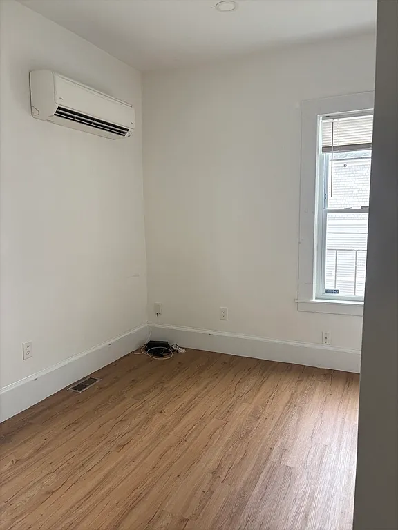 1 bed, 1.0 bath, 800 sqft, $2,800 — Photo 3