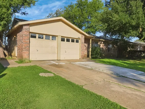 4912 Sandalwood Ln, Arlington, TX 76017