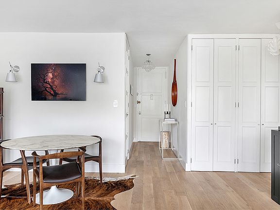 3rd image of 330 E 33rd St APT 16A