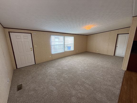 2nd image of 5744 Arcadia Cir