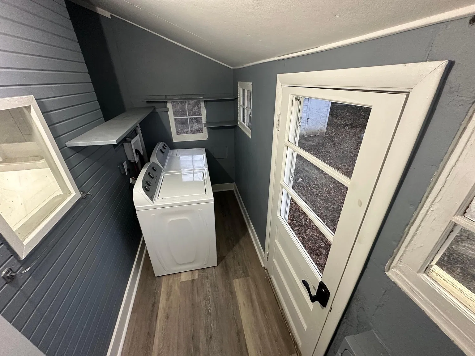 540 College Dr — Photo 3