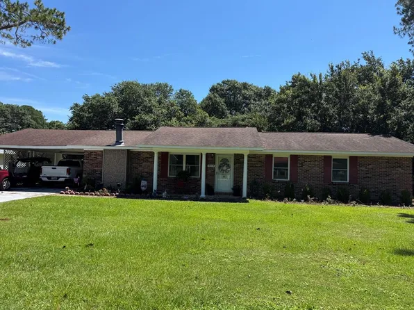 112 Chewalla Cir, Eufaula, AL 36027