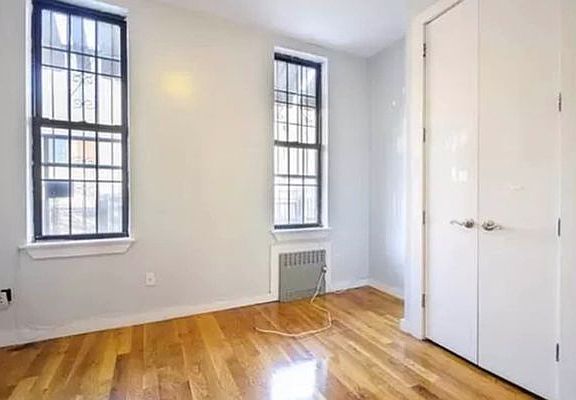 3rd image of 90 Wilson Ave #1A
