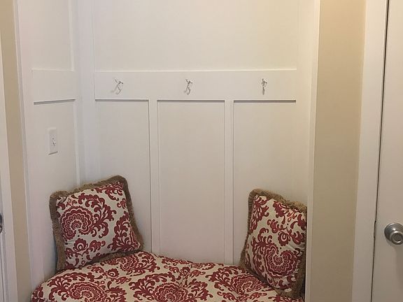 Mud Room (1st floor)