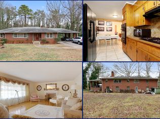 2533 N Bryan Cir, East Pt, GA 30344