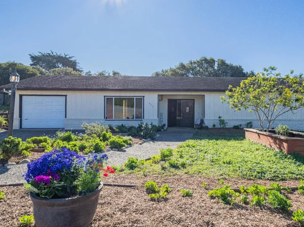 9525 S Century Oak Rd, Salinas, CA 93907