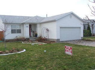 792 Valley View Dr, Tooele, UT 84074