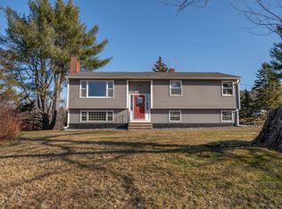 24 Old Sheepscot Rd, Wiscasset, ME 04578