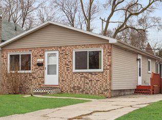 1414 Bancroft St, Port Huron, MI 48060