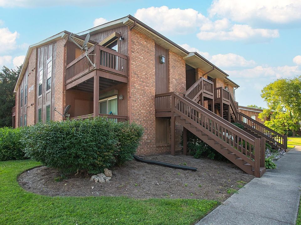 1st image of 129 Brooke Castle Dr Unit 129