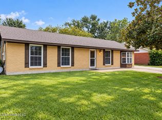 7516 Madison Dr, Biloxi, MS 39532