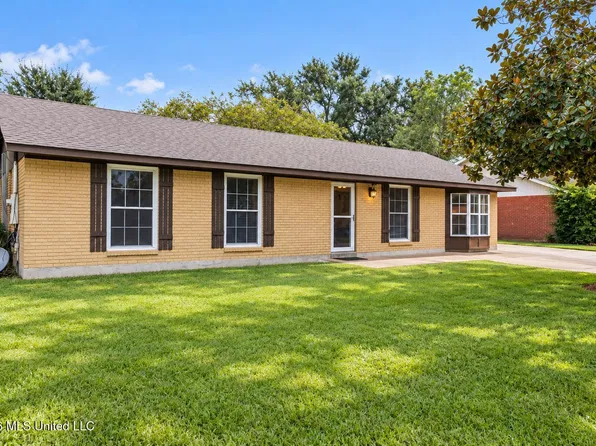 7516 Madison Dr, Biloxi, MS 39532