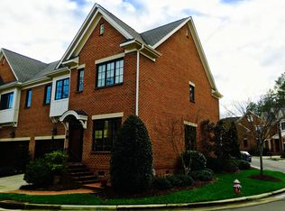 300 Old Franklin Grove Dr, Chapel Hill, NC 27514