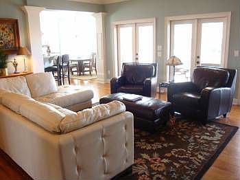 3rd image of 2208 Claymill Ln
