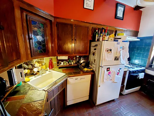 Rented by Brooklyn Property Group LLC | media 46