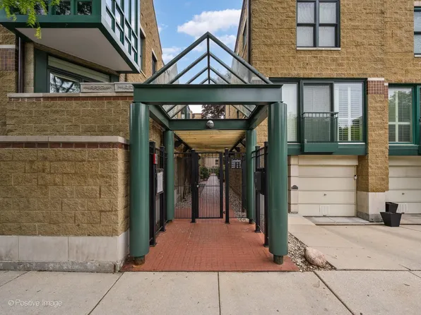1635 N Larrabee St APT B, Chicago, IL 60614