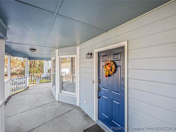 3rd image of 538 Old Farm Rd