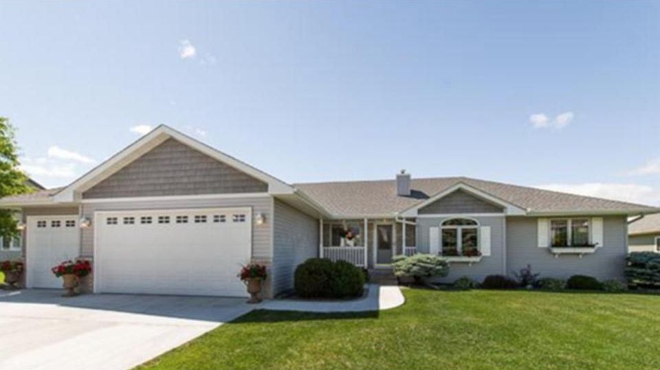 1st image of 2254 Lacasse Dr