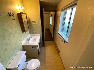 1st image of 2616 N Cole Rd #104