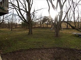 3rd image of 11 Parke Dr