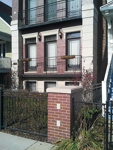1st image of 1430 W Diversey Ave #1