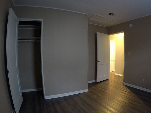 4th image of 2831 Elmwood Ave #C5c2fb1b7