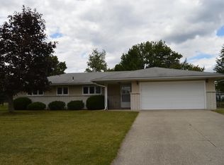 17068 Park Lane Dr, Strongsville, OH
