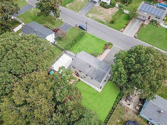 4th image of 40 Shenandoah Blvd