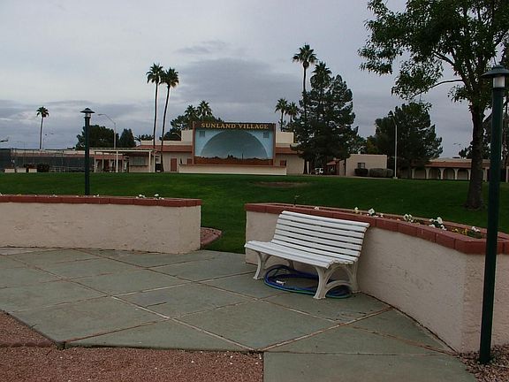5th image of 4444 E Catalina Ave