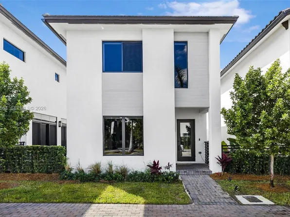 8156 NW 43rd St, Doral, FL 33166