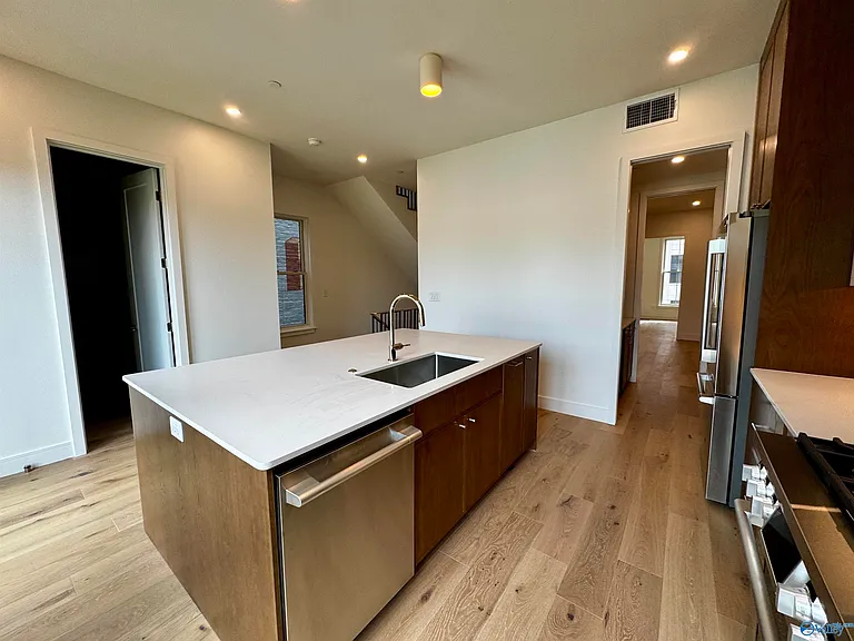230 Washington St — Photo 19