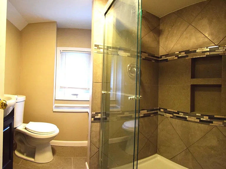 61 Leroy St — Photo 9