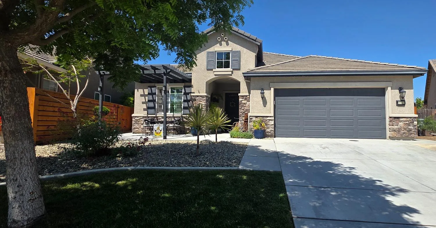 1731 Crystal Ct photo 1