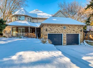 427 Cairncroft Rd, Oakville, ON L6J 4N1
