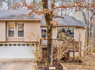 8 Kings Pointe Cv, Little Rock, AR 72211
