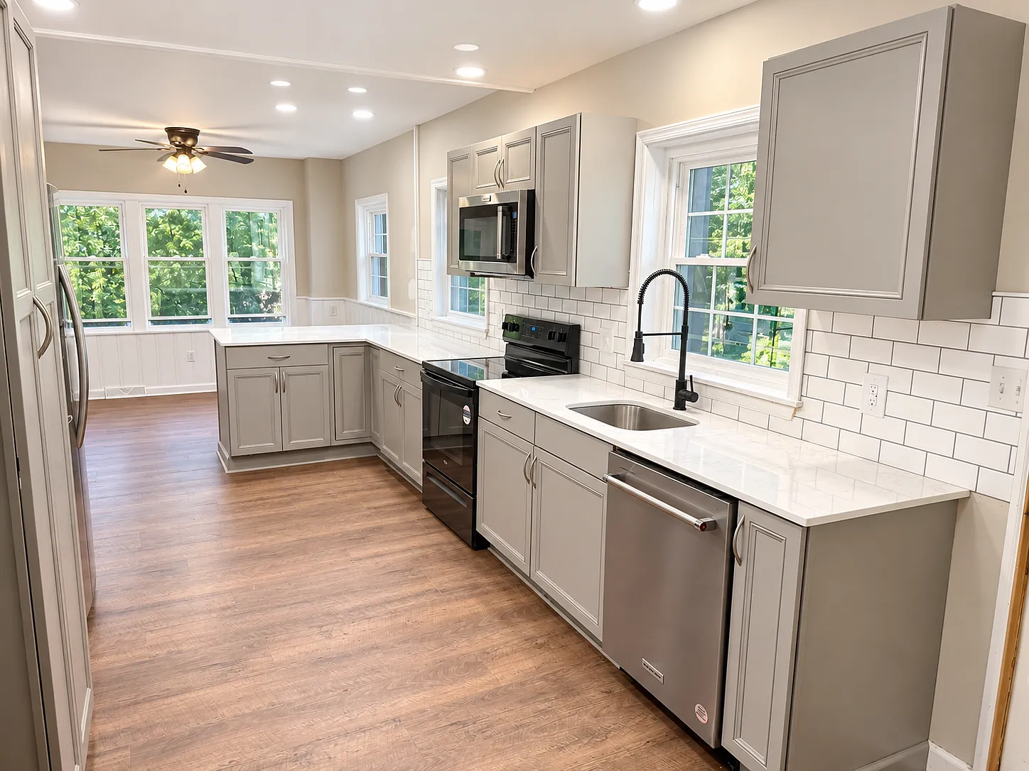 5 bed, 2.5 bath, 3000 sqft, $3,750 — Photo 1