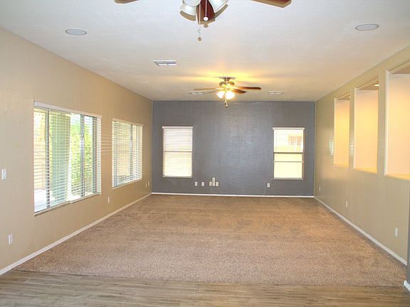 3rd image of 11819 N 151st Dr