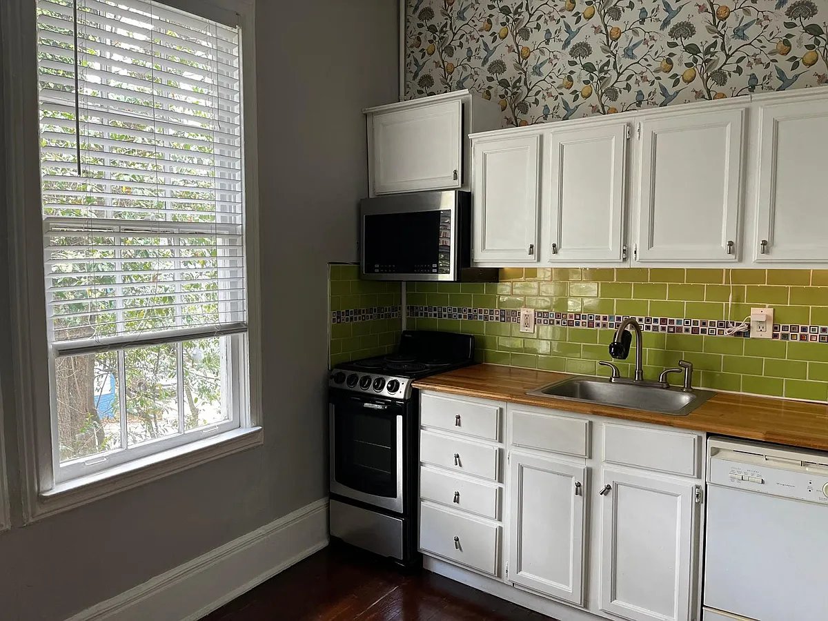 Building Photo - 747 Durant Pl NE #3B