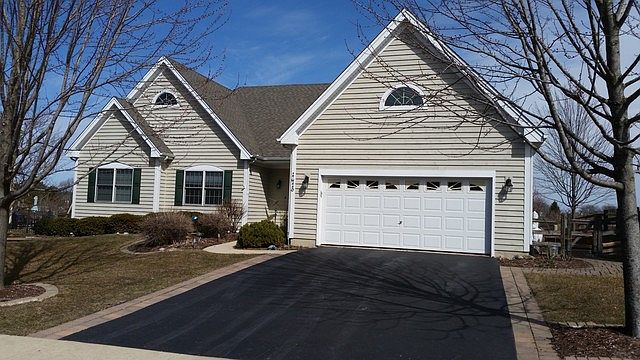 1st image of 27W440 Waterford Dr