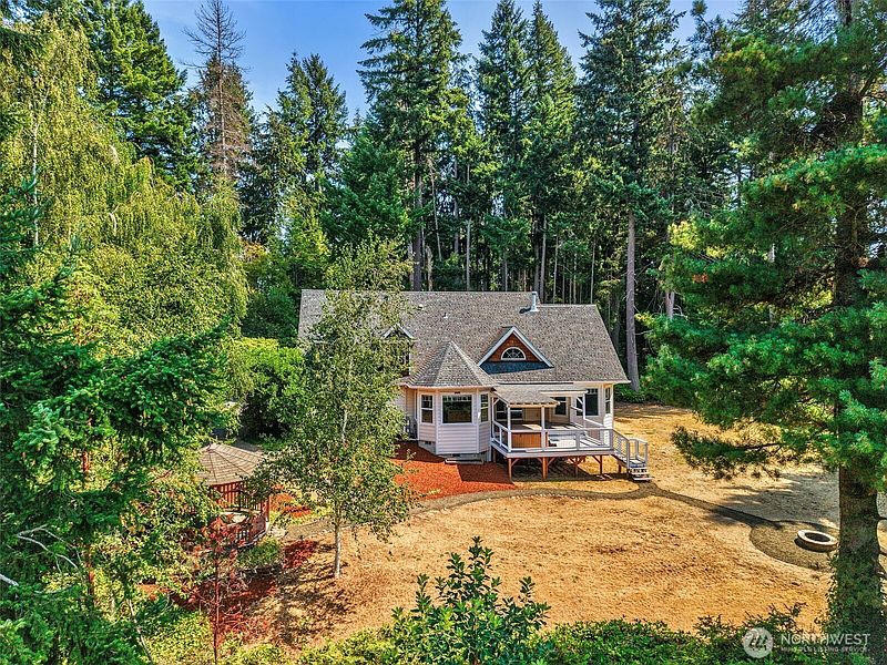 4th image of 2219 NE Riddell Road