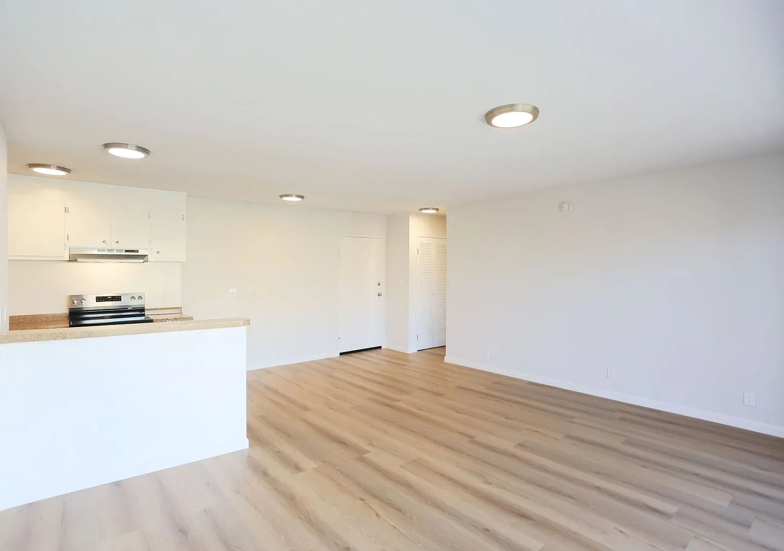 1470 Alice Street — Photo 3