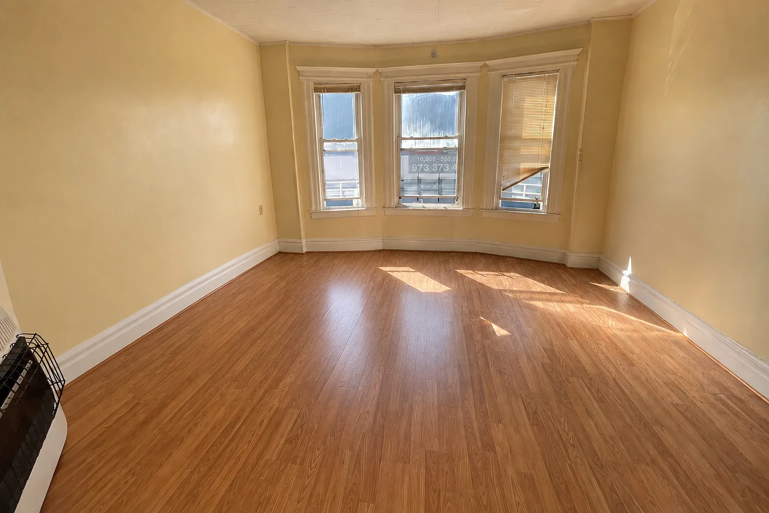 3 bed, $1,750 — Photo 2