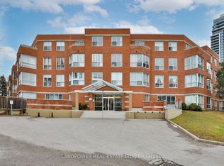9 Chalmers Rd #101, Richmond Hill, ON L4B3N3
