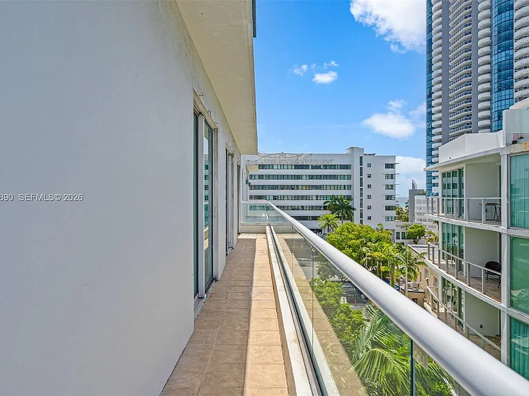 6362 Collins Ave #514 — Photo 12