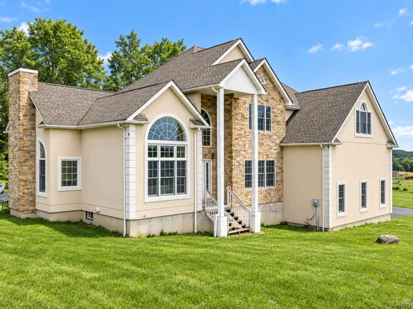 107 Breeze Hill Road, New Hampton, NY 10958