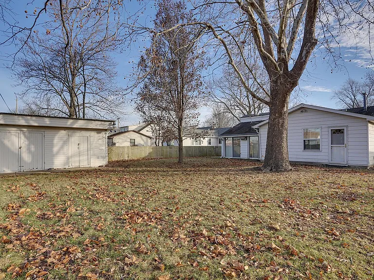 409 N Vorcey St — Photo 24